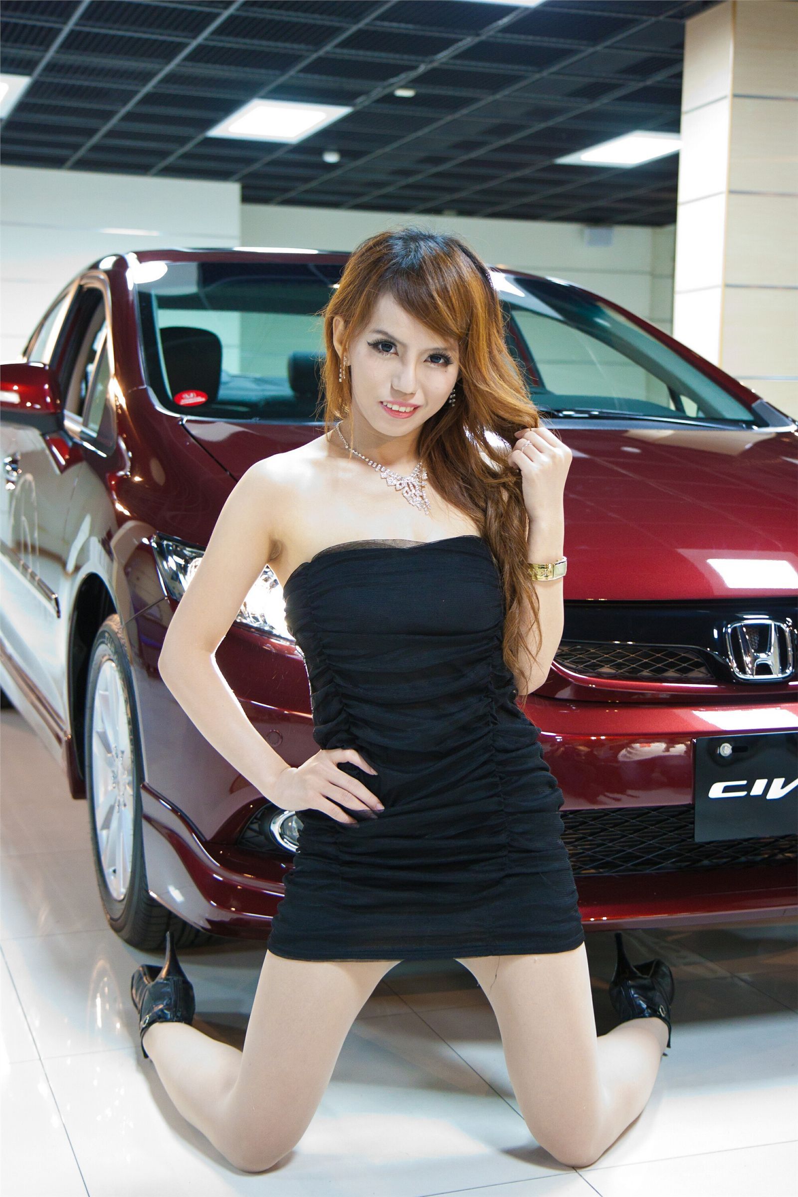 SG sexy beauty photo gallery of Honda Motor Show 2012 Honda Civic 9